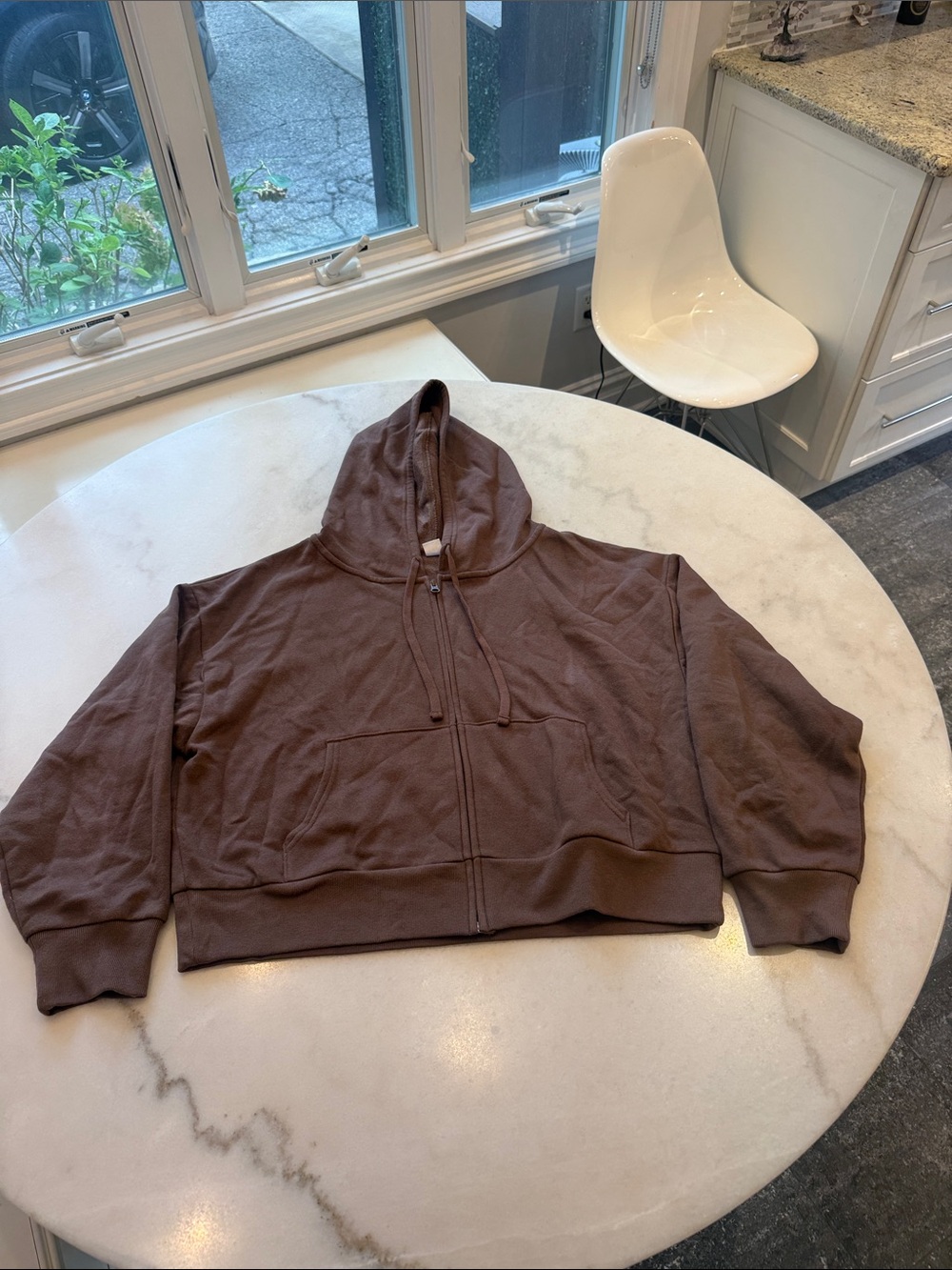 GAP women’s Brown Cropped Zip Hoodie